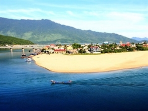 Thua thiên-huê table sur 2,5 millions de touristes